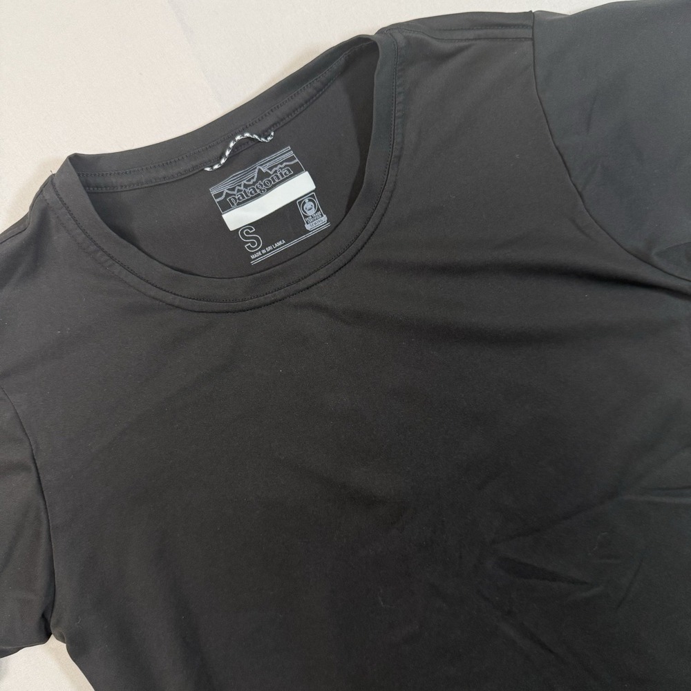 Patagonia Mens Small Black Performance T Shirt Short Sleeve Lightweight Tee